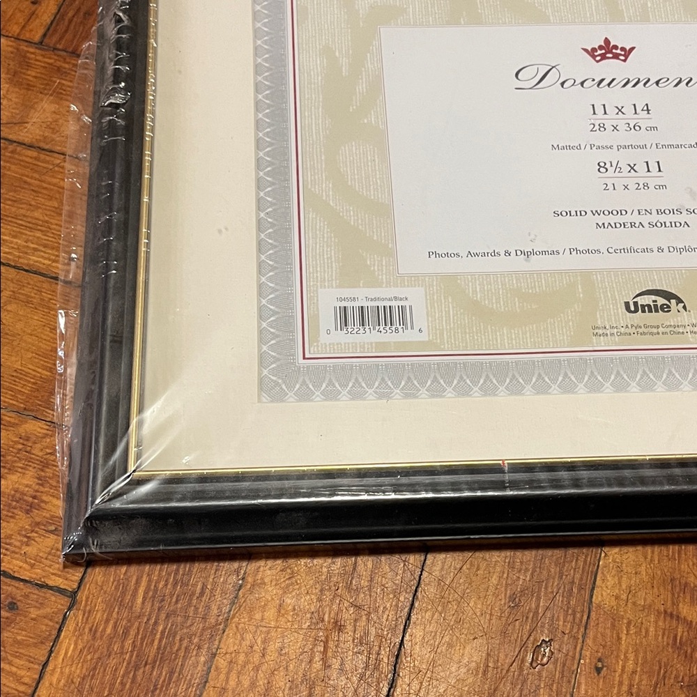 Document Frame - Picture 4 of 5